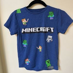 Boy's Minecraft T Shirt Size  (8/9)